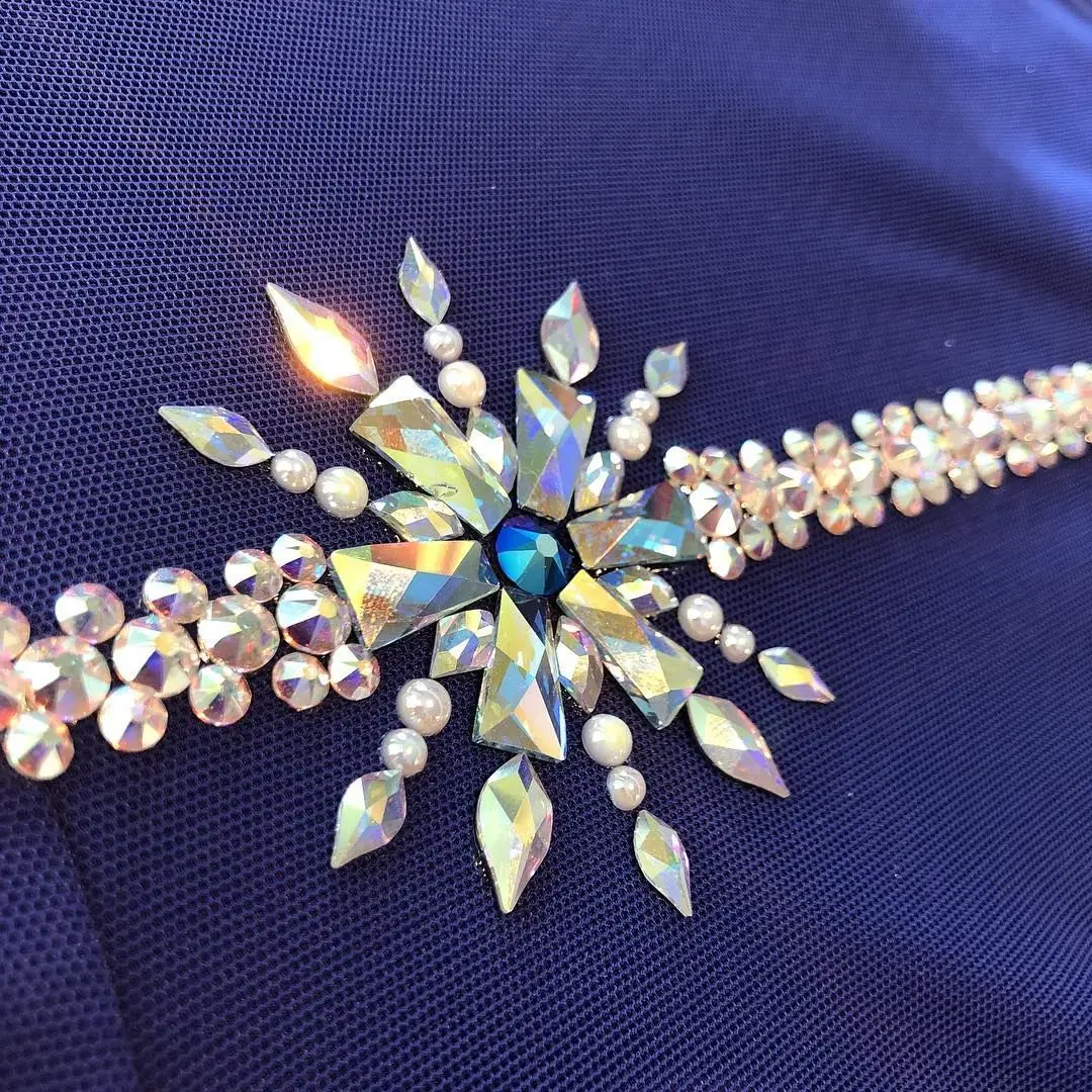 PUBRILEX Light Vitrail Glass K9 Strass Edges With Chamfers Rhinestones DIY Crafts Sew on Stones For Wedding Dress Clothing
PUBRILEX Light Vitrail Glass K9 Strass Edges With Chamfers Rhinestones DIY Crafts Sew on Stones For Wedding Dress Clothing