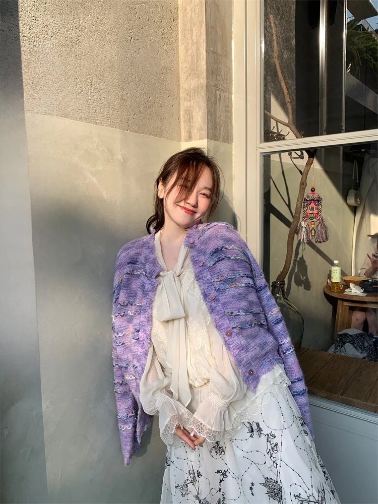 Monet Oil Painting Purple round Neck Knitted Cardigan Sweater Women's Autumn Winter Slimming Top Casual Style V-neck Long Sleeve
Monet Oil Painting Purple round Neck Knitted Cardigan Sweater Women's Autumn Winter Slimming Top Casual Style V-neck Long Sleeve