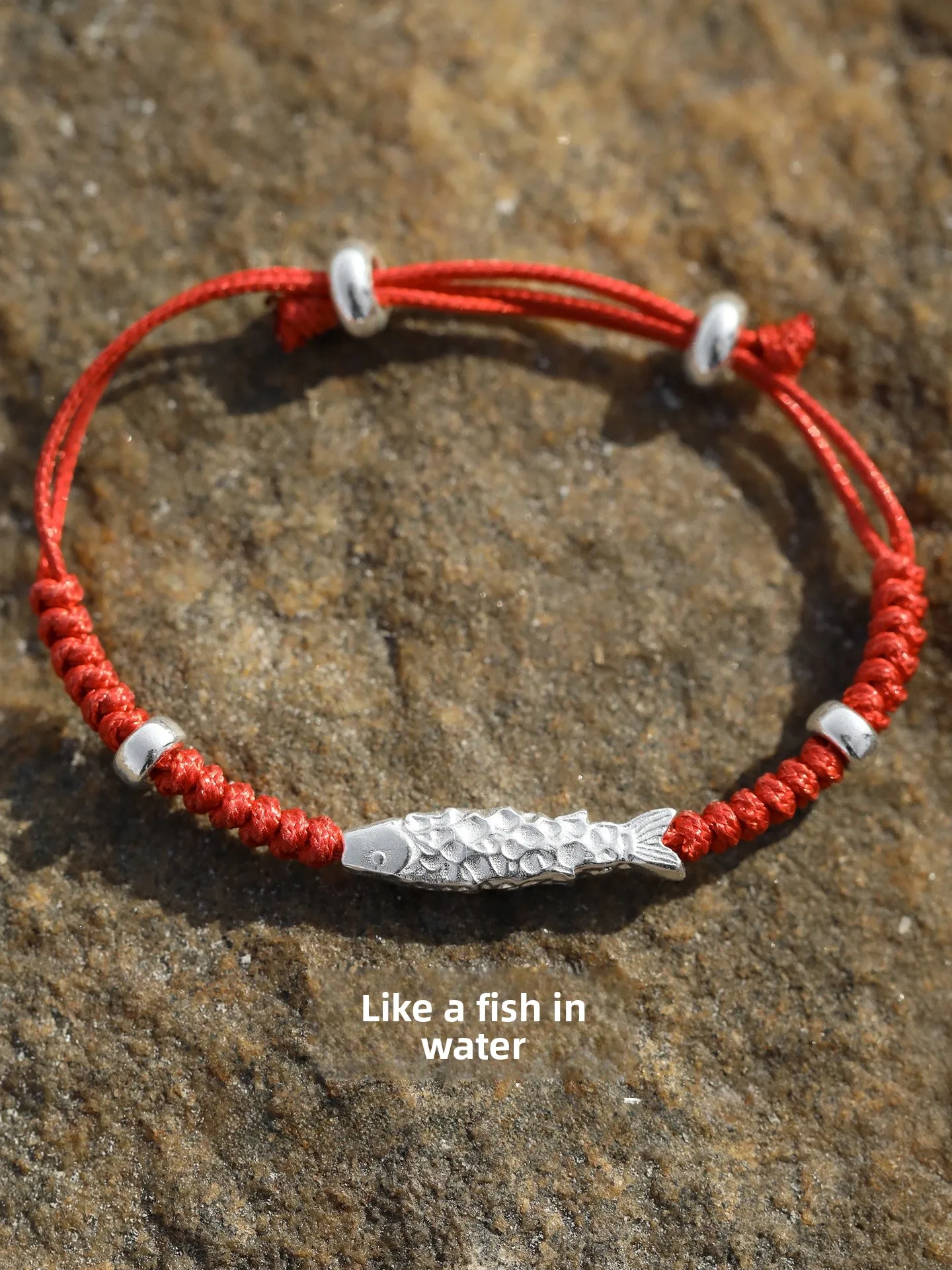Original Handmade Red Rope Bracelet for Women Couple Lucky Year Cord Weaving Jewelry Fashion Accessories Silver Fish Pattern
Original Handmade Red Rope Bracelet for Women Couple Lucky Year Cord Weaving Jewelry Fashion Accessories Silver Fish Pattern