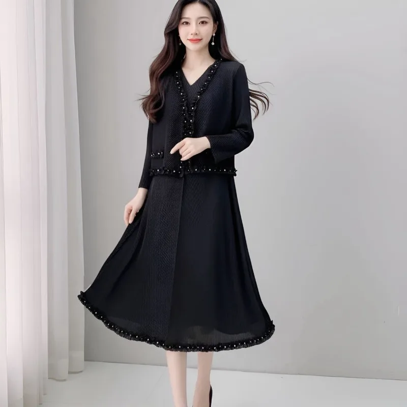 Miyake 2025 Autumn Winter New Dress V-neck Solid Color Pleated Cardigan Jacket Undershirt Long Skirt 2-piece European Clothing
Miyake 2025 Autumn Winter New Dress V-neck Solid Color Pleated Cardigan Jacket Undershirt Long Skirt 2-piece European Clothing