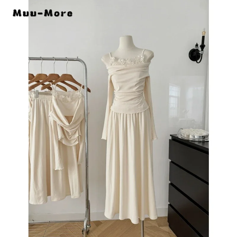 2024 Autumn Sweet Sexy Style 2 Piece Set Women Fairy Patchwork Suspender Top + Soft Dresses HOtsweet Two Piece Dress Set
2024 Autumn Sweet Sexy Style 2 Piece Set Women Fairy Patchwork Suspender Top + Soft Dresses HOtsweet Two Piece Dress Set
