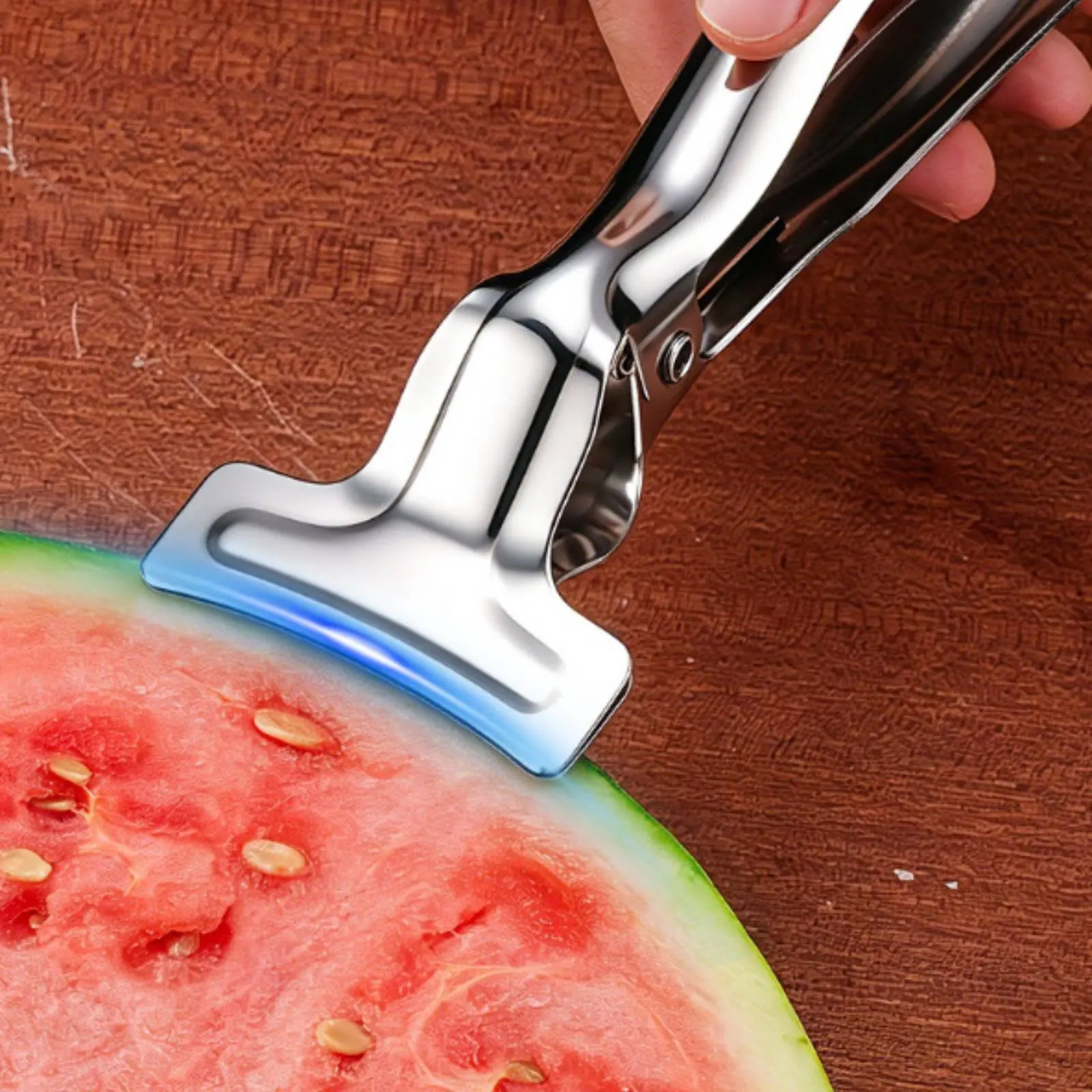 Double Head Watermelon Opener Stainless Steel Watermelon Opener Kitchen Gadget Long-Lasting Triangular Blade for Shop Workers
Double Head Watermelon Opener Stainless Steel Watermelon Opener Kitchen Gadget Long-Lasting Triangular Blade for Shop Workers