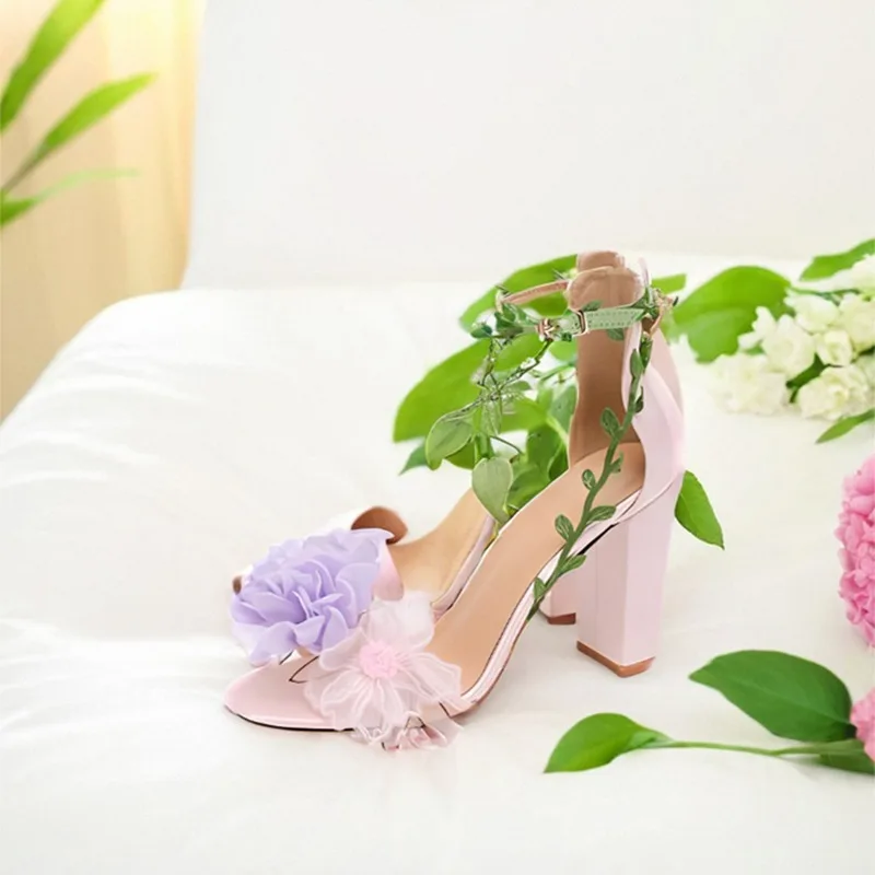 Fashion Women's Shoes French Romance High Heeled Sandals for Woman Exquisite Flower Casual Shoes Designer Shoes Sandalias Mujer
Fashion Women's Shoes French Romance High Heeled Sandals for Woman Exquisite Flower Casual Shoes Designer Shoes Sandalias Mujer