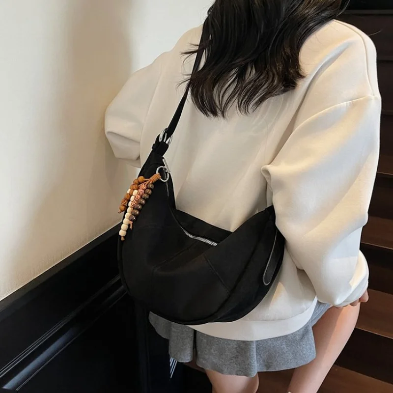 Superior Women's Crossbody-Bag Crafted From Cowhide Leather Boasting High-End Wales Famous Spacious Soft Look
Superior Women's Crossbody-Bag Crafted From Cowhide Leather Boasting High-End Wales Famous Spacious Soft Look