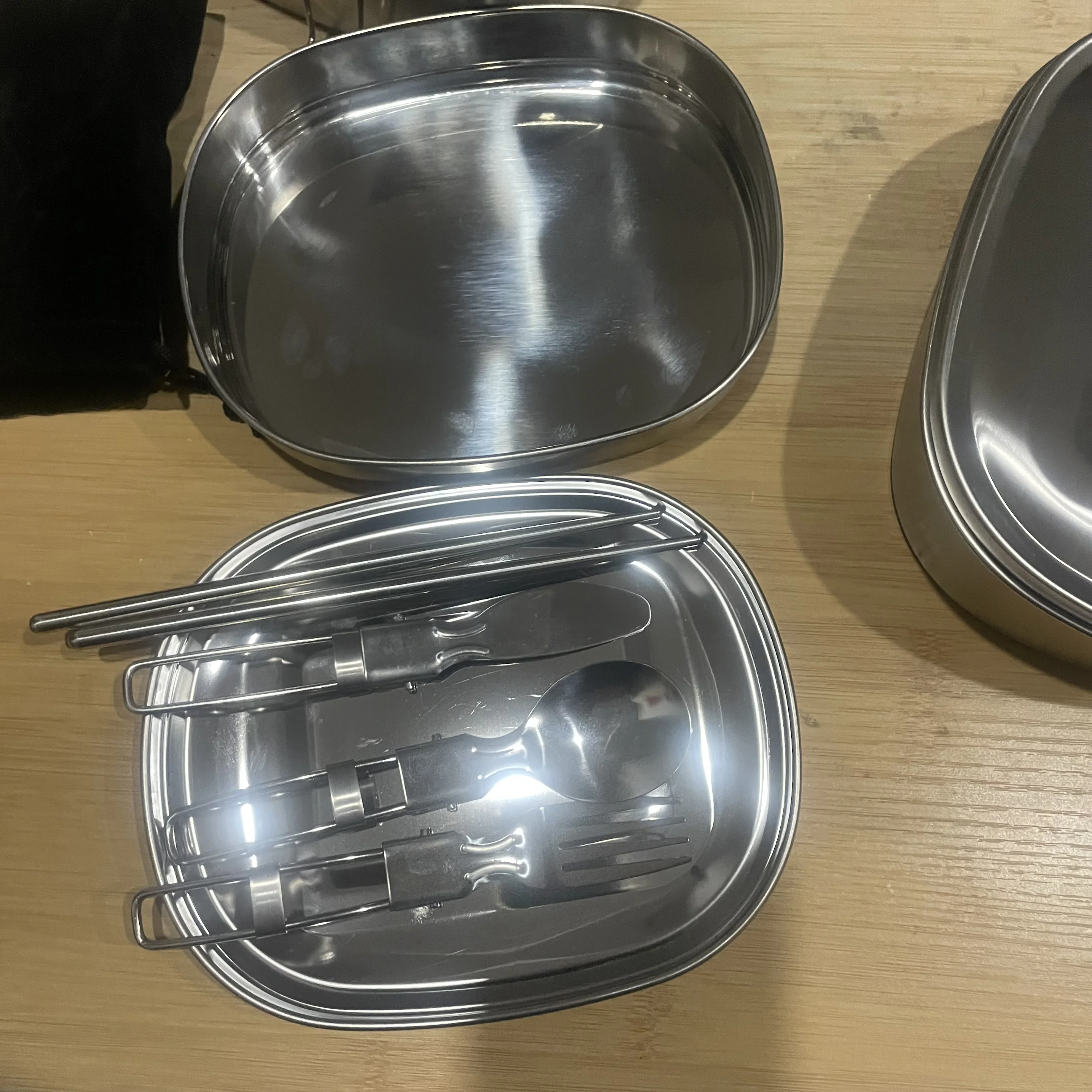 Classic Oval Stainless Steel Mess Tin Cutlery Set Outdoor Cooking Lunch Box Camping Picnic Hiking Bento Box Dinnerware
Classic Oval Stainless Steel Mess Tin Cutlery Set Outdoor Cooking Lunch Box Camping Picnic Hiking Bento Box Dinnerware
