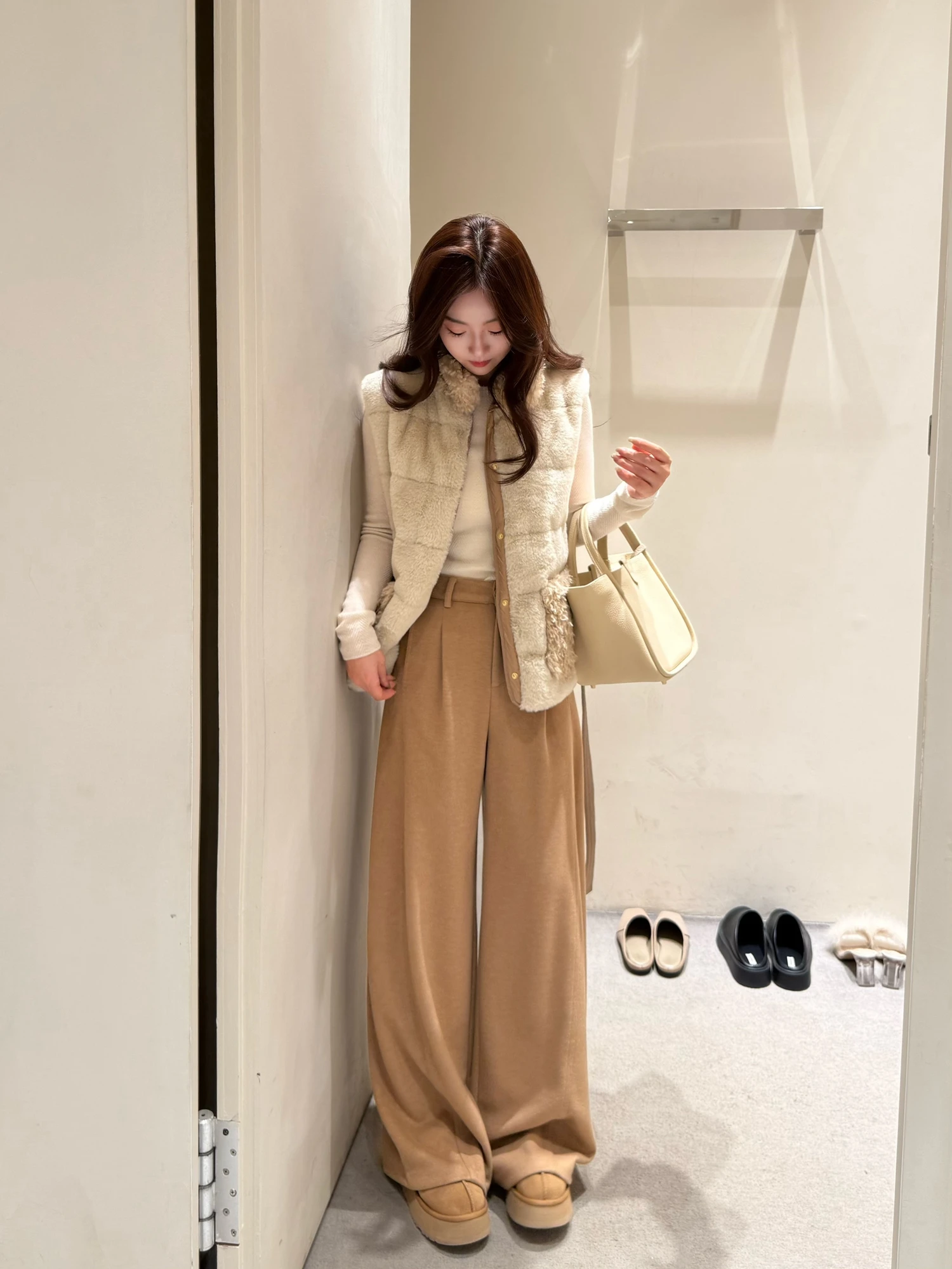 Женские широкие брюки Cao Daman с высокой талией, свободного кроя, цвета кэмел, осенне-зимние, модные, для офиса, прямого силуэта
Женские широкие брюки Cao Daman с высокой талией, свободного кроя, цвета кэмел, осенне-зимние, модные, для офиса, прямого силуэта