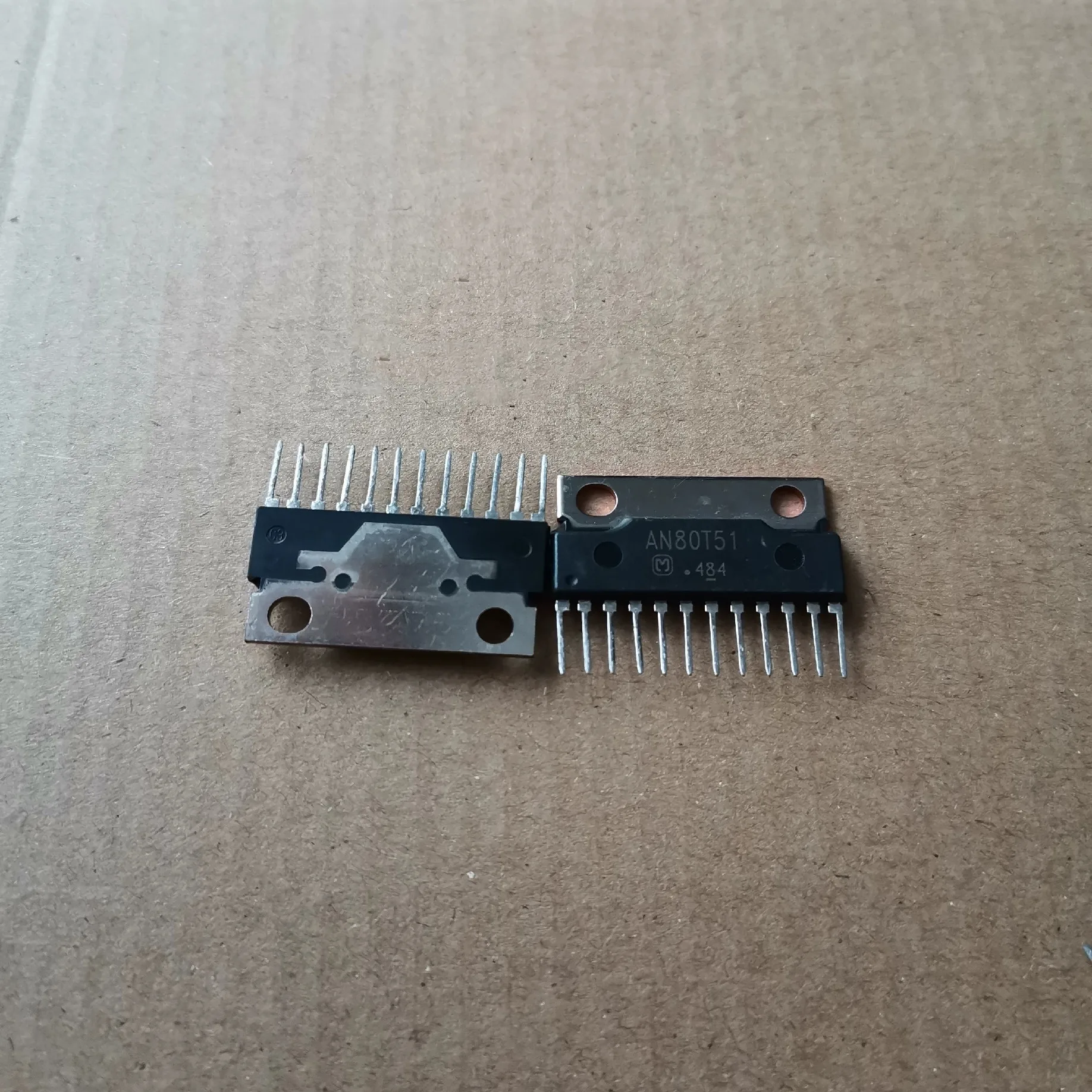 AN80T51 New Integrated Circuit Chip IC
AN80T51 New Integrated Circuit Chip IC