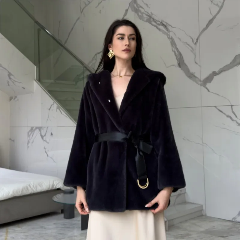 New Tian warm fleece large hat fur coat fashionable light medium-long mixed coat for women
New Tian warm fleece large hat fur coat fashionable light medium-long mixed coat for women