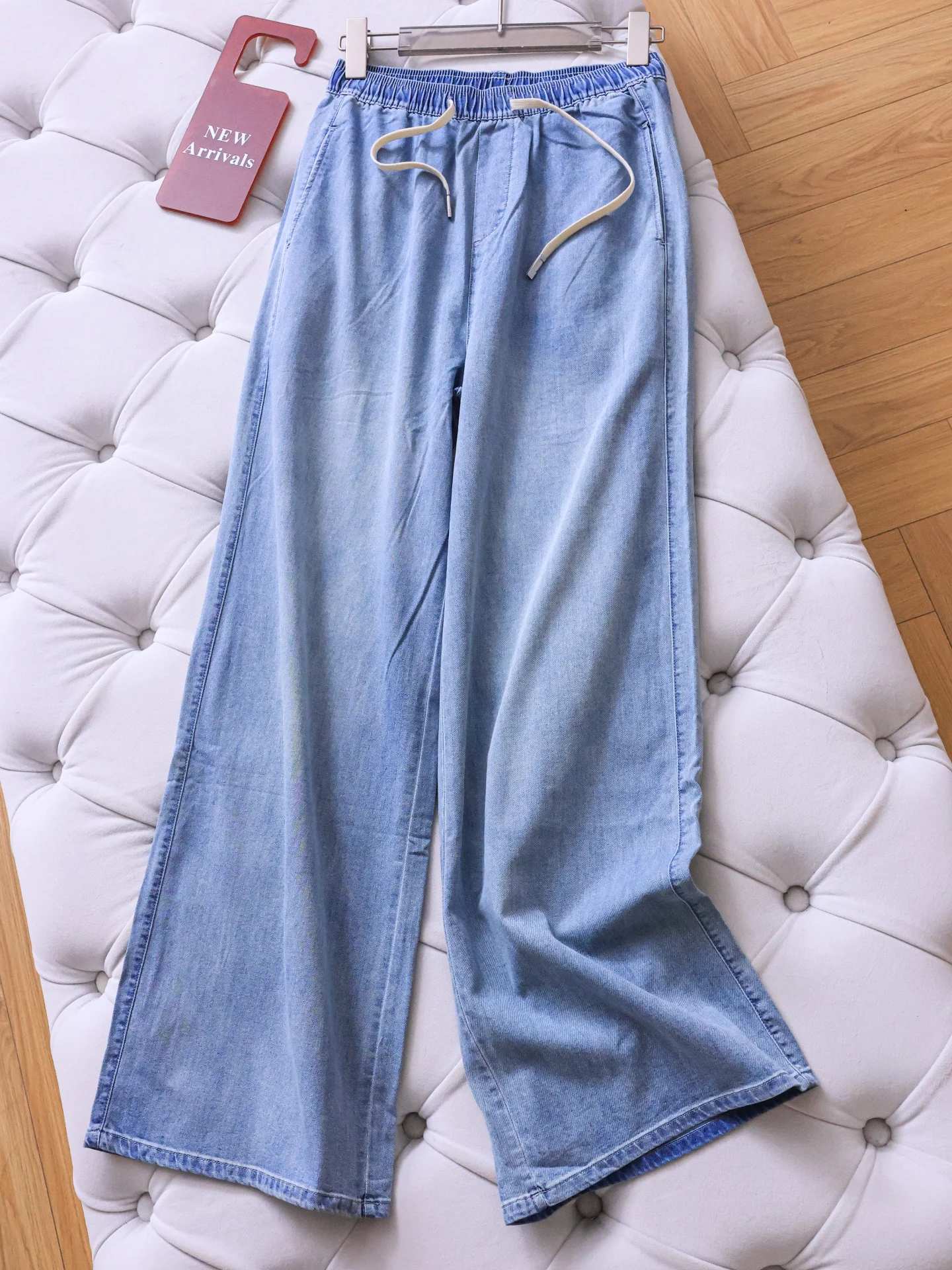 Loose Straight Leg Jeans Women's High Waist Drawstring Elastic Waist Pure Color Drapey Spring New Style Casual Comfortable
Loose Straight Leg Jeans Women's High Waist Drawstring Elastic Waist Pure Color Drapey Spring New Style Casual Comfortable