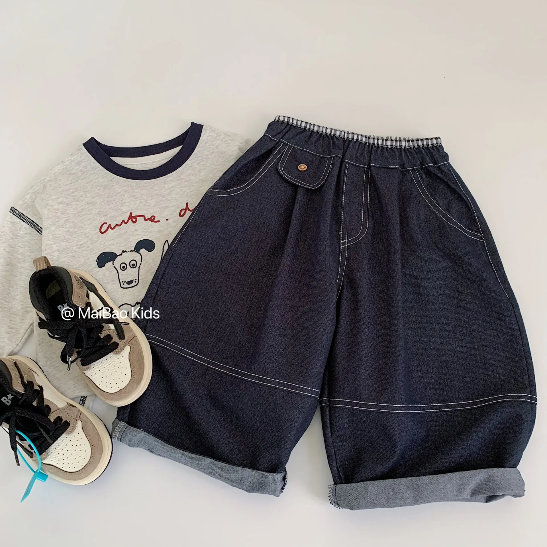 Boys Jeans 2025 Autumn New Children's Loose Casual Trousers Children's Pants
Boys Jeans 2025 Autumn New Children's Loose Casual Trousers Children's Pants