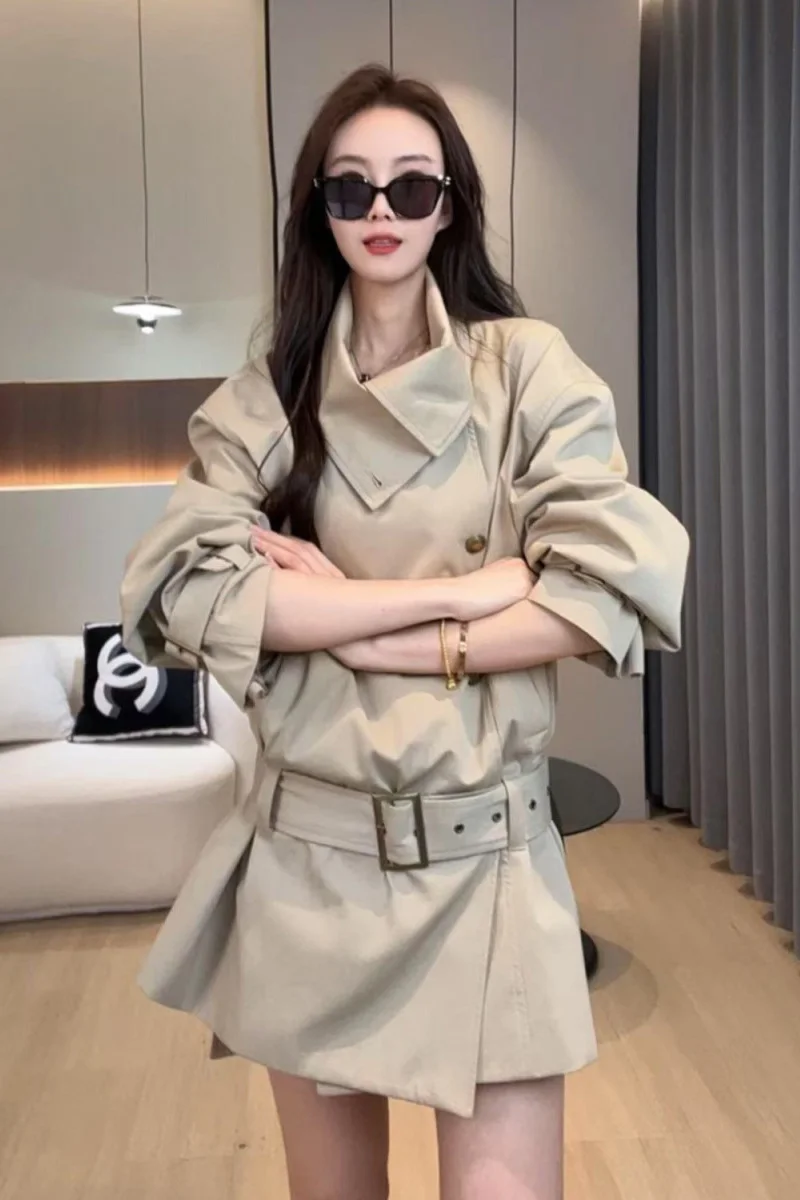 Trench Femme Long Womens Waterproof Raincoat Casual Basic Outdoors Lightweight Drawstring Hiking Clothes Fashion Belt Solid
Trench Femme Long Womens Waterproof Raincoat Casual Basic Outdoors Lightweight Drawstring Hiking Clothes Fashion Belt Solid