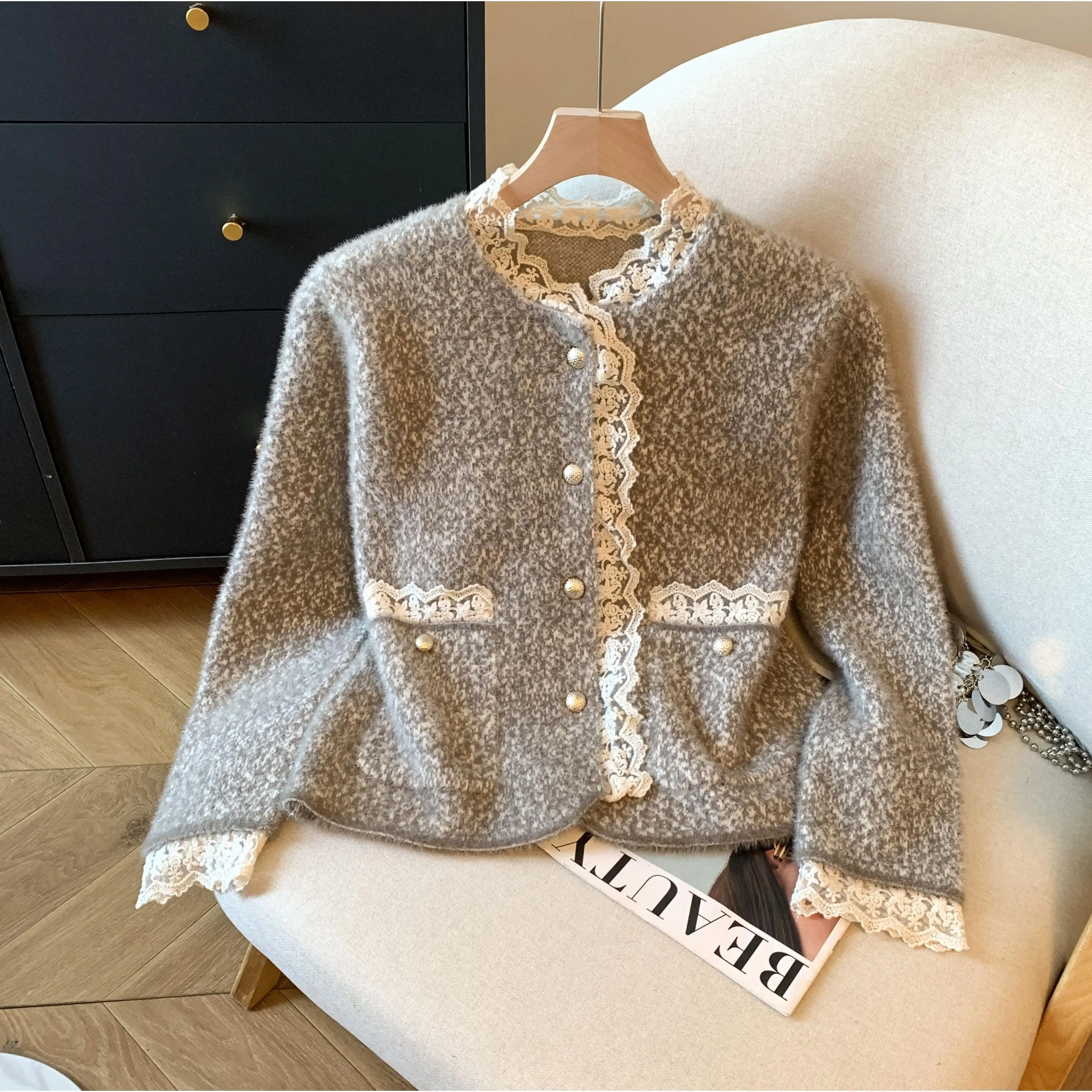 Lace Trimmed Loose Women's Jaet Faclone Mink Outerwear Autumn New Sle Versatile Open Cardigan Long Sve round Ne
Lace Trimmed Loose Women's Jaet Faclone Mink Outerwear Autumn New Sle Versatile Open Cardigan Long Sve round Ne