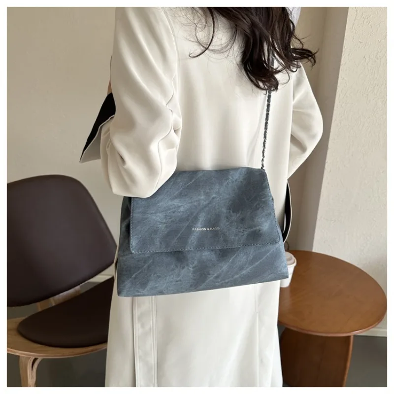 Retro Large Capacity Denim Crossbody Bag Women's New Western Versatile Chain Casual Big Shoulder Bag Luxury Brand Shoulder Bag
Retro Large Capacity Denim Crossbody Bag Women's New Western Versatile Chain Casual Big Shoulder Bag Luxury Brand Shoulder Bag