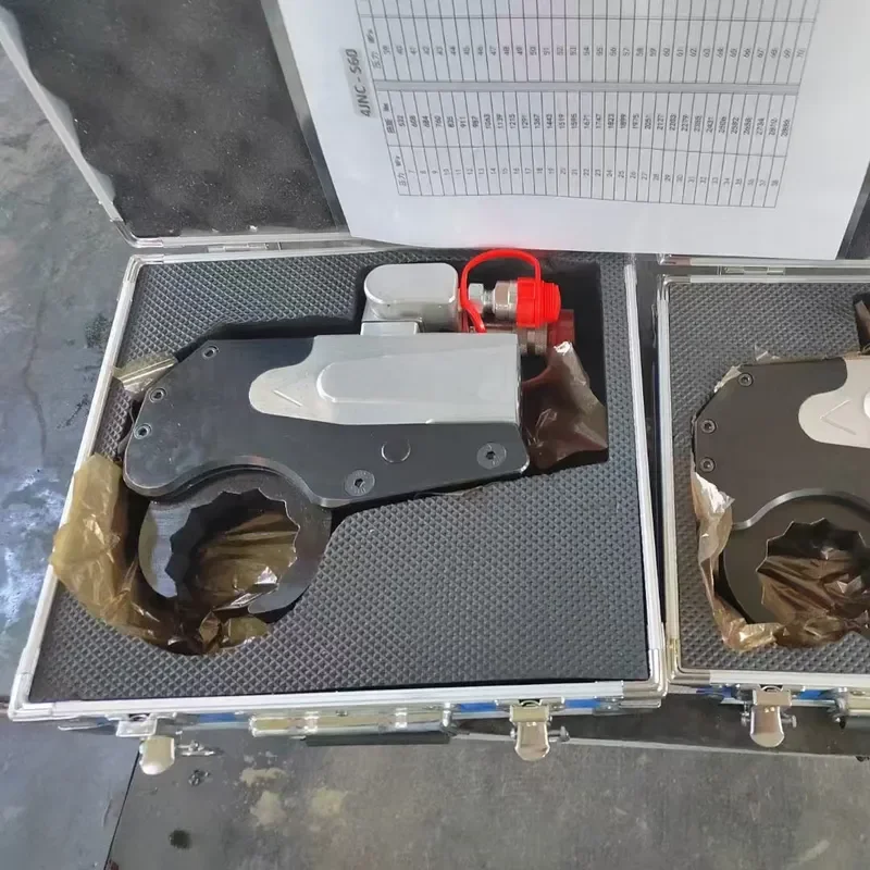 2026 8MXTD hydraulic wrench, torque 1072-10715Nm drive hydraulic torque wrench, aluminum titanium alloy material 7.1
2026 8MXTD hydraulic wrench, torque 1072-10715Nm drive hydraulic torque wrench, aluminum titanium alloy material 7.1