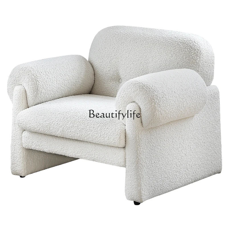 French retro cream wind teddy fleece sofa living room casual sofa chair
French retro cream wind teddy fleece sofa living room casual sofa chair