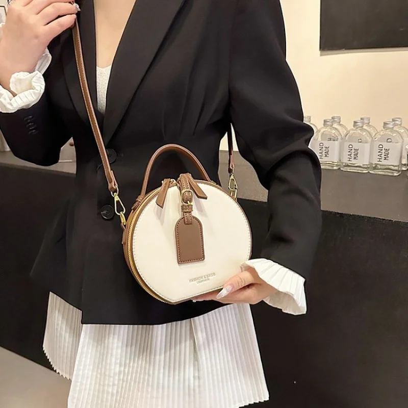 High-End Women's Shoulder Bag Made Of Premium Leather Featuring Paris Casual Vintage Stylish Daily Look
High-End Women's Shoulder Bag Made Of Premium Leather Featuring Paris Casual Vintage Stylish Daily Look