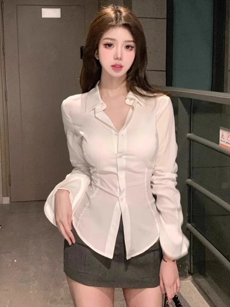 Fashion Shirt Women's Spring and Summer Horn Sleeve Office Women's Commuter Career Waist Shirt White Long Sleeve Top
Fashion Shirt Women's Spring and Summer Horn Sleeve Office Women's Commuter Career Waist Shirt White Long Sleeve Top