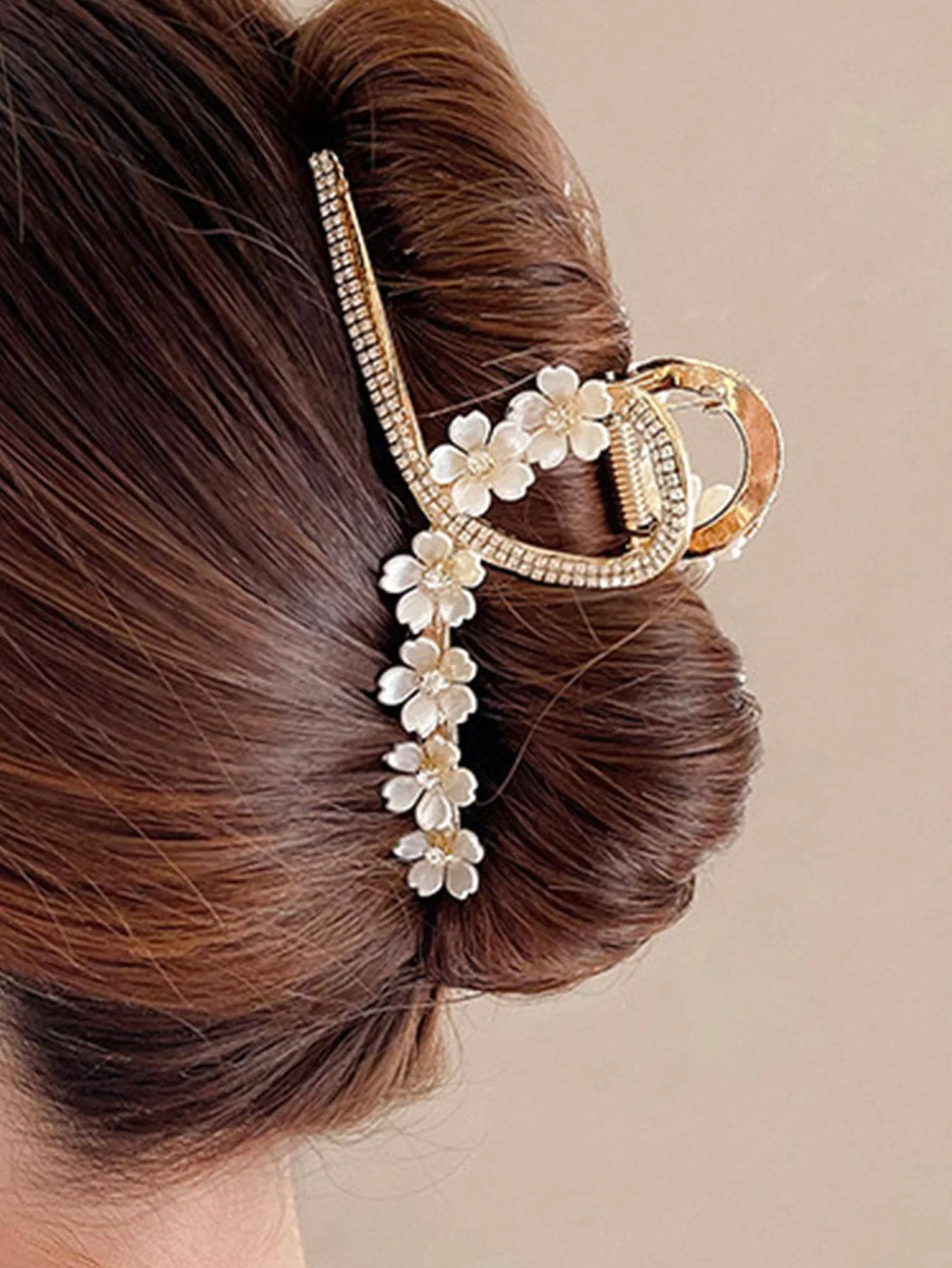 1pc Women Flower & Cubic Zirconia Decor Glamorous Hair Claw For Hair Decoration Elegant Tiaras Hair Clips Hair Accessories For Women Hair Claws Hair Barrettes, School Stuff, Looks Of Party, Head Accessories, Hairpin
1pc Women Flower & Cubic Zirconia Decor Glamorous Hair Claw For Hair Decoration Elegant Tiaras Hair Clips Hair Accessories For Women Hair Claws Hair Barrettes, School Stuff, Looks Of Party, Head Accessories, Hairpin