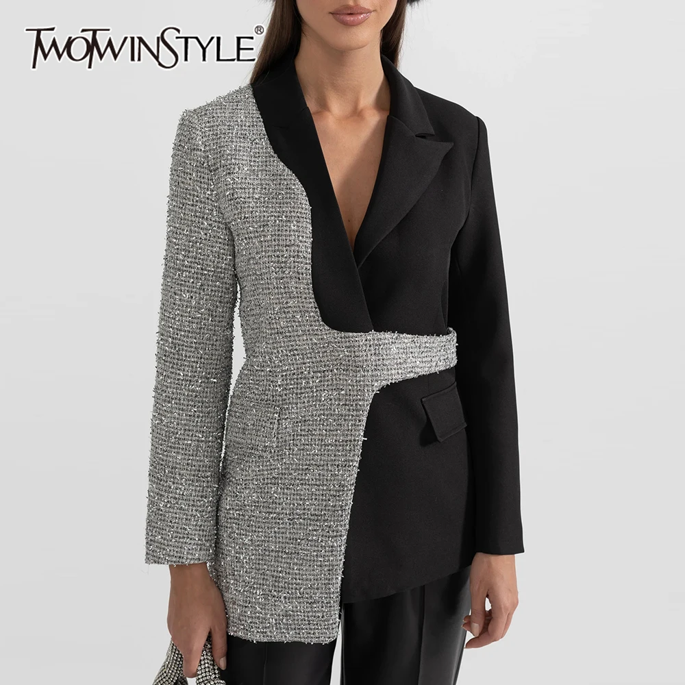 TWOTWINSTYLE хитовый цвет утягивающий уличный пиджак для женщин с лацканами и длинными рукавами, лоскутные карманы, модное пальто, женская одежда
TWOTWINSTYLE хитовый цвет утягивающий уличный пиджак для женщин с лацканами и длинными рукавами, лоскутные карманы, модное пальто, женская одежда