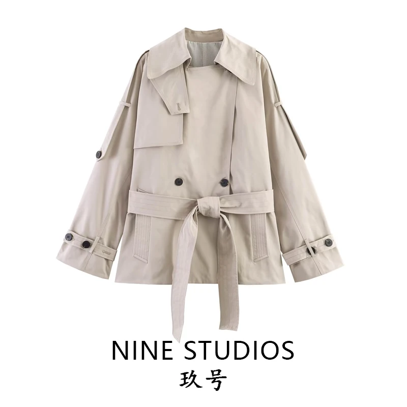 Loose Double-breasted Coat Jacket Women's Long Sleeve Turn-down Collar Windbreaker with Belt Regular Length Polyester Fabric
Loose Double-breasted Coat Jacket Women's Long Sleeve Turn-down Collar Windbreaker with Belt Regular Length Polyester Fabric