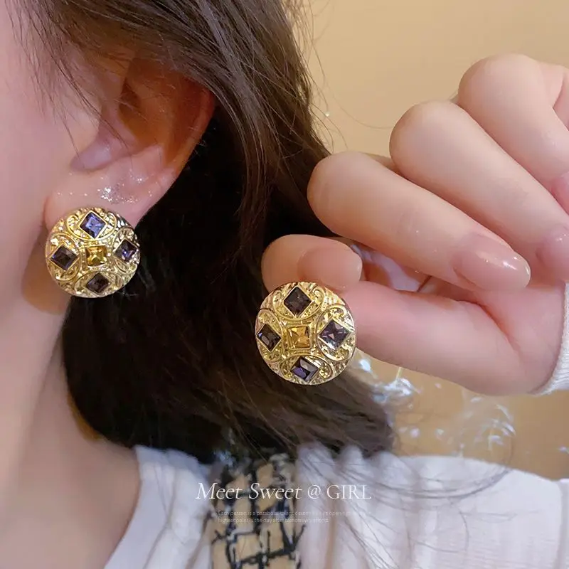S925 Silver Needle Women Zircon 18k Gold Plated Stud Earrings Set , Woman European Style Ear Accessories Gift
S925 Silver Needle Women Zircon 18k Gold Plated Stud Earrings Set , Woman European Style Ear Accessories Gift
