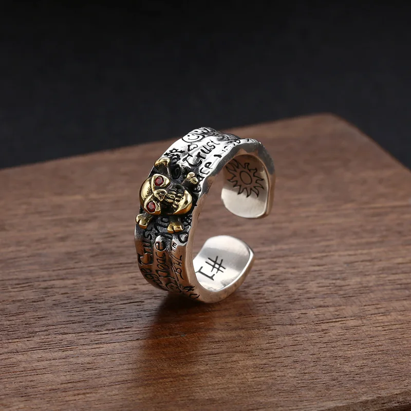 S925 sterling silver ring men's skull graffiti ring opening thai silver retrotrendypersonalized jewelry
S925 sterling silver ring men's skull graffiti ring opening thai silver retrotrendypersonalized jewelry