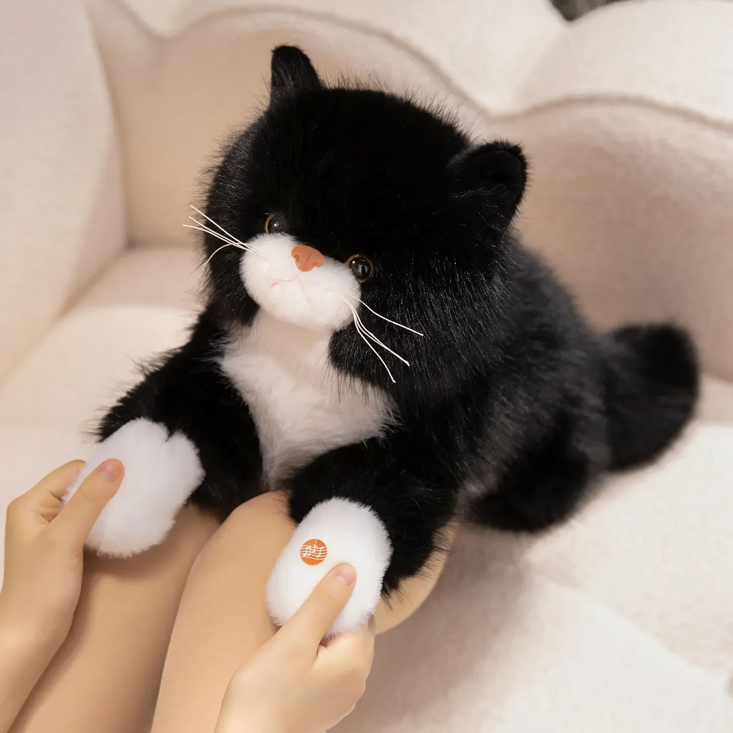 High Quality Lifelike Cat Plush Toys Cozy Fluffy Lying Prone Kitten Doll Lovely Home Decor Pretty Kids Birthday Xmas Gift
High Quality Lifelike Cat Plush Toys Cozy Fluffy Lying Prone Kitten Doll Lovely Home Decor Pretty Kids Birthday Xmas Gift