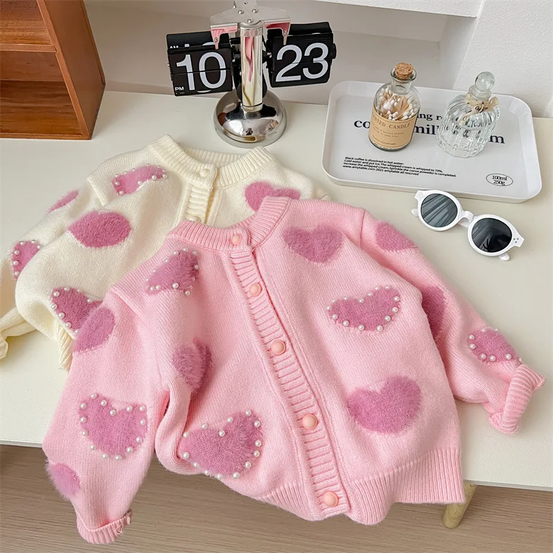 New Korean Style Sweet Casual Heart-shaped Sweater Cardigan Girls Spring and Autumn
New Korean Style Sweet Casual Heart-shaped Sweater Cardigan Girls Spring and Autumn