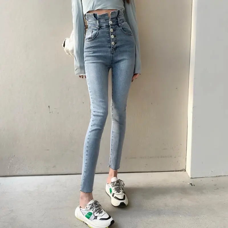 Rhinestone Buttons Woman Pencil Jeans Fashion Fitted Denim Ankle Pants for Women Spring Autumn High Waist Shot Slim Fit Trousers
Rhinestone Buttons Woman Pencil Jeans Fashion Fitted Denim Ankle Pants for Women Spring Autumn High Waist Shot Slim Fit Trousers