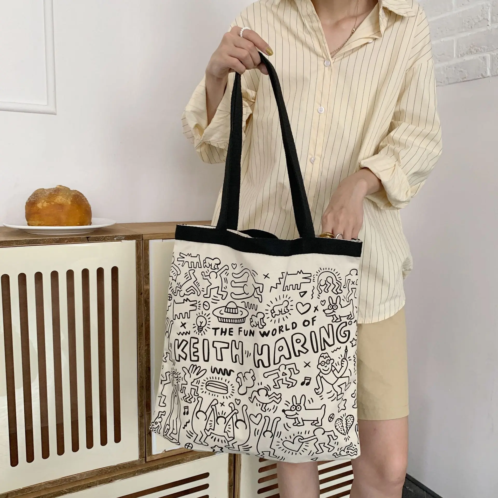 Letters Graffiti Tote Bag Large Capacity Casual Shoulder Female Bags Canvas Shopper 2023 shopping bag side bag for ladies
Letters Graffiti Tote Bag Large Capacity Casual Shoulder Female Bags Canvas Shopper 2023 shopping bag side bag for ladies