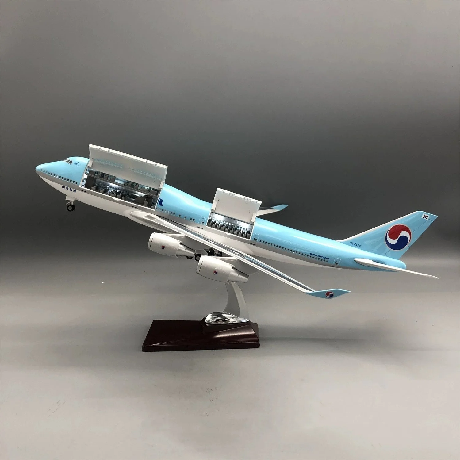 New 1/150 Scale 47cm Openable Door Korean B747 Resin Diecast Airplane Model Toy Kit for Collections and Displays or Boys Gift
New 1/150 Scale 47cm Openable Door Korean B747 Resin Diecast Airplane Model Toy Kit for Collections and Displays or Boys Gift