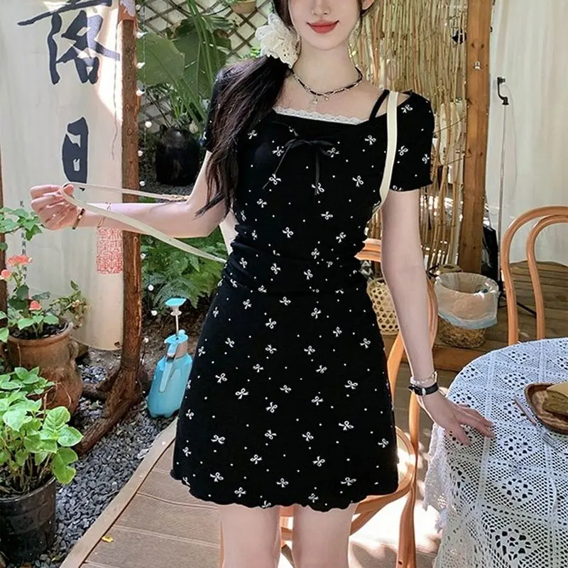 Fake Two Pieces Short Sleeve Mini Dress Summer Fashion Lace Spliced Female Clothing Bow Printed Slim Folds A-Line Waist Dresses
Fake Two Pieces Short Sleeve Mini Dress Summer Fashion Lace Spliced Female Clothing Bow Printed Slim Folds A-Line Waist Dresses
