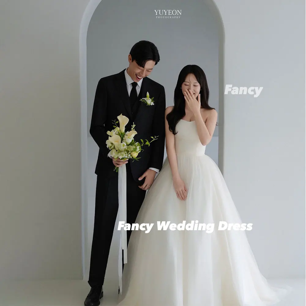 Fancy Simple Korea Sweetheart Wedding Dress Photography A Line Soft Tulle Bridal Gown Floor Length Back Corset Customized
Fancy Simple Korea Sweetheart Wedding Dress Photography A Line Soft Tulle Bridal Gown Floor Length Back Corset Customized