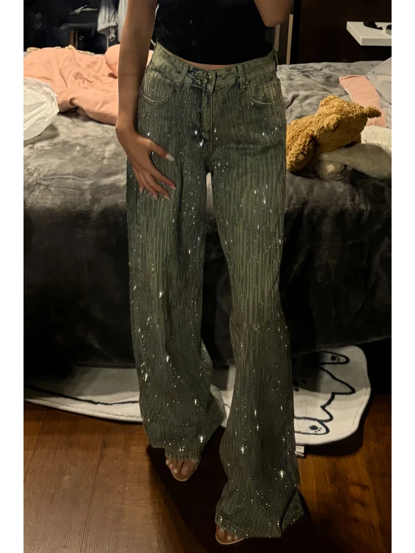 Retro American Rhinestone Washed out Jeans Loose Wide Leg Diamond Long Pants for Women Low Waist Denim Wear Resistant All Sea...
Retro American Rhinestone Washed out Jeans Loose Wide Leg Diamond Long Pants for Women Low Waist Denim Wear Resistant All Sea...