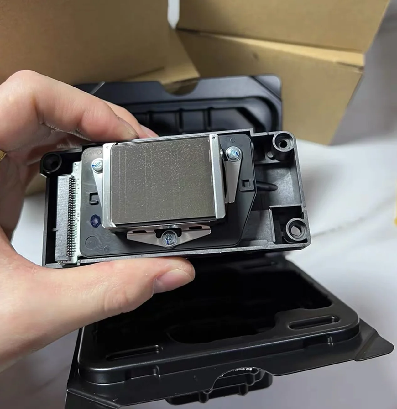 Unlocked Printhead Print Head printer For Epson F160010 7800 7880 9800 4400 4800 9880 4880 9400 R1800 R1900 R2000 R240 DX5
Unlocked Printhead Print Head printer For Epson F160010 7800 7880 9800 4400 4800 9880 4880 9400 R1800 R1900 R2000 R240 DX5