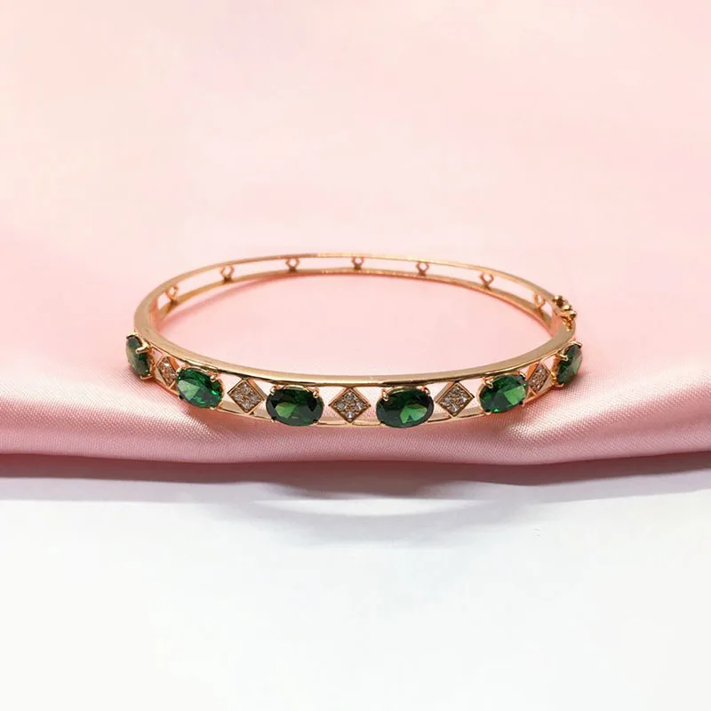 585 Purple Gold Fashion Hollow Elliptical Green Gemstone bracelet for women Plated 14K Rose Gold bangles Banquet fine Jewelry
585 Purple Gold Fashion Hollow Elliptical Green Gemstone bracelet for women Plated 14K Rose Gold bangles Banquet fine Jewelry