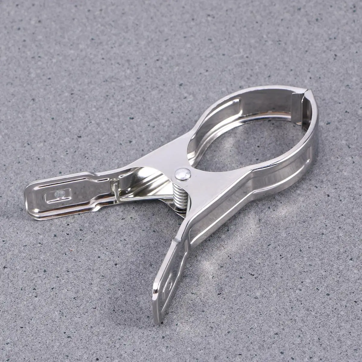 2Pcs Stainless Steel Clothespins Large Quilt Clips Windproof Elastic Thicken Cloth Pins Smooth Non-corrosive
2Pcs Stainless Steel Clothespins Large Quilt Clips Windproof Elastic Thicken Cloth Pins Smooth Non-corrosive