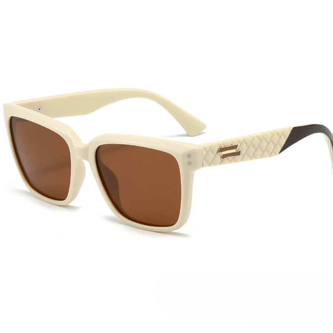 2025 New Fashion Polarized Sunglasses - High-End UV400 Protection Driving Glasses for Men & Women Trendy Simple Design
2025 New Fashion Polarized Sunglasses - High-End UV400 Protection Driving Glasses for Men & Women Trendy Simple Design