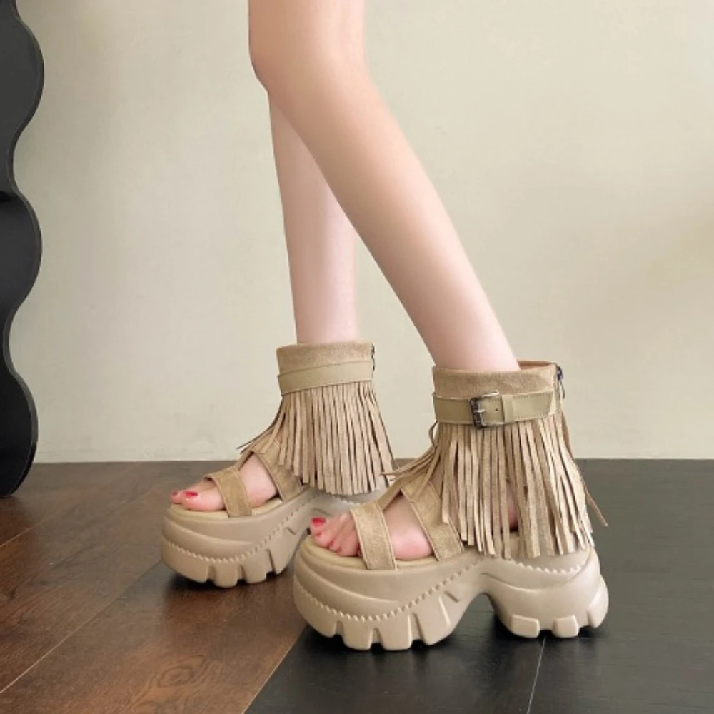 *Fashionable Western Fringed Suede Open Toe Women's Sandals New Summer Platform Sole Buckle Women's High Heel Short Sandals
*Fashionable Western Fringed Suede Open Toe Women's Sandals New Summer Platform Sole Buckle Women's High Heel Short Sandals