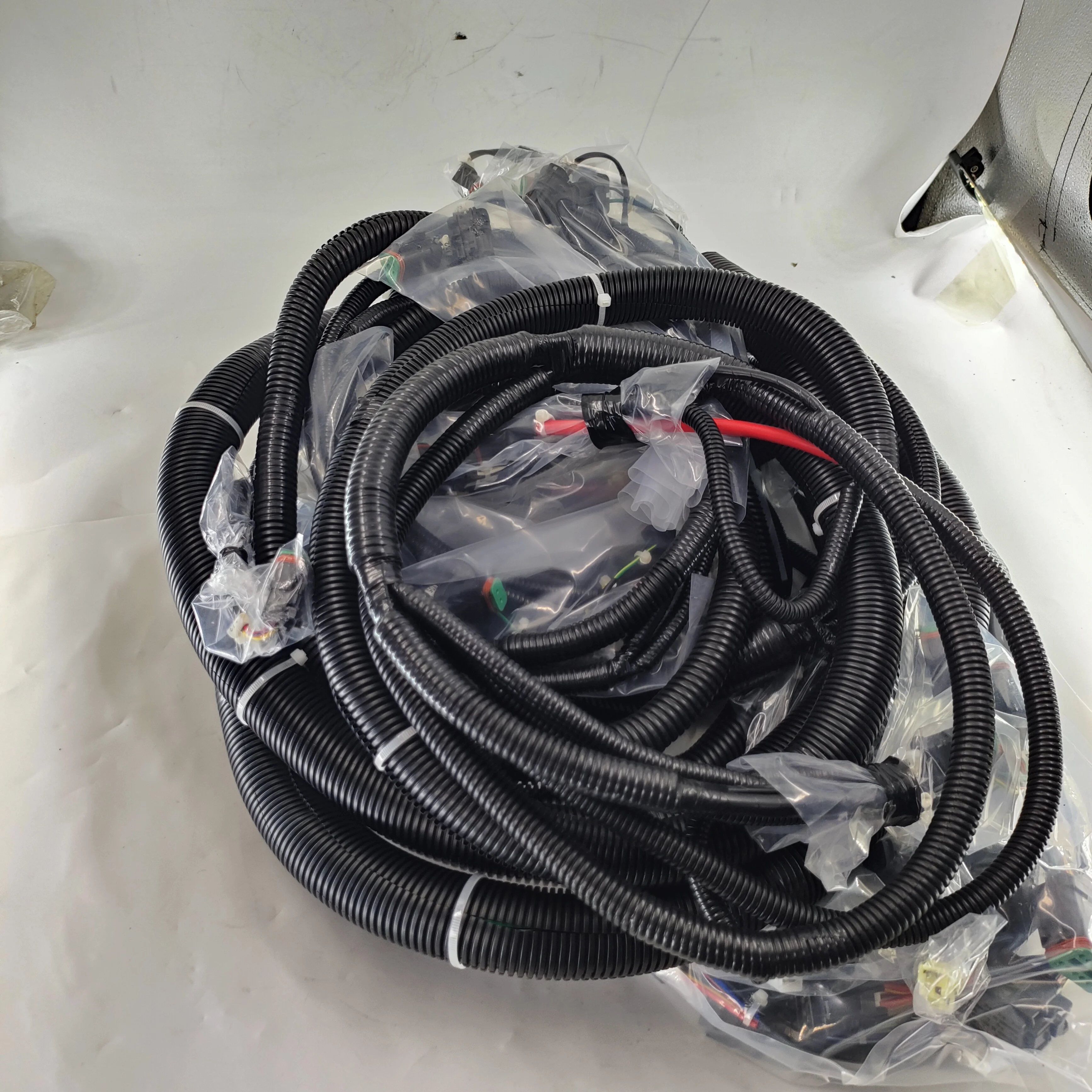 20Y-06-31614 Wiring Harness Suitable For PC200-7 Excavator Stable Transmission Perfect Matching Durable For Construction
20Y-06-31614 Wiring Harness Suitable For PC200-7 Excavator Stable Transmission Perfect Matching Durable For Construction