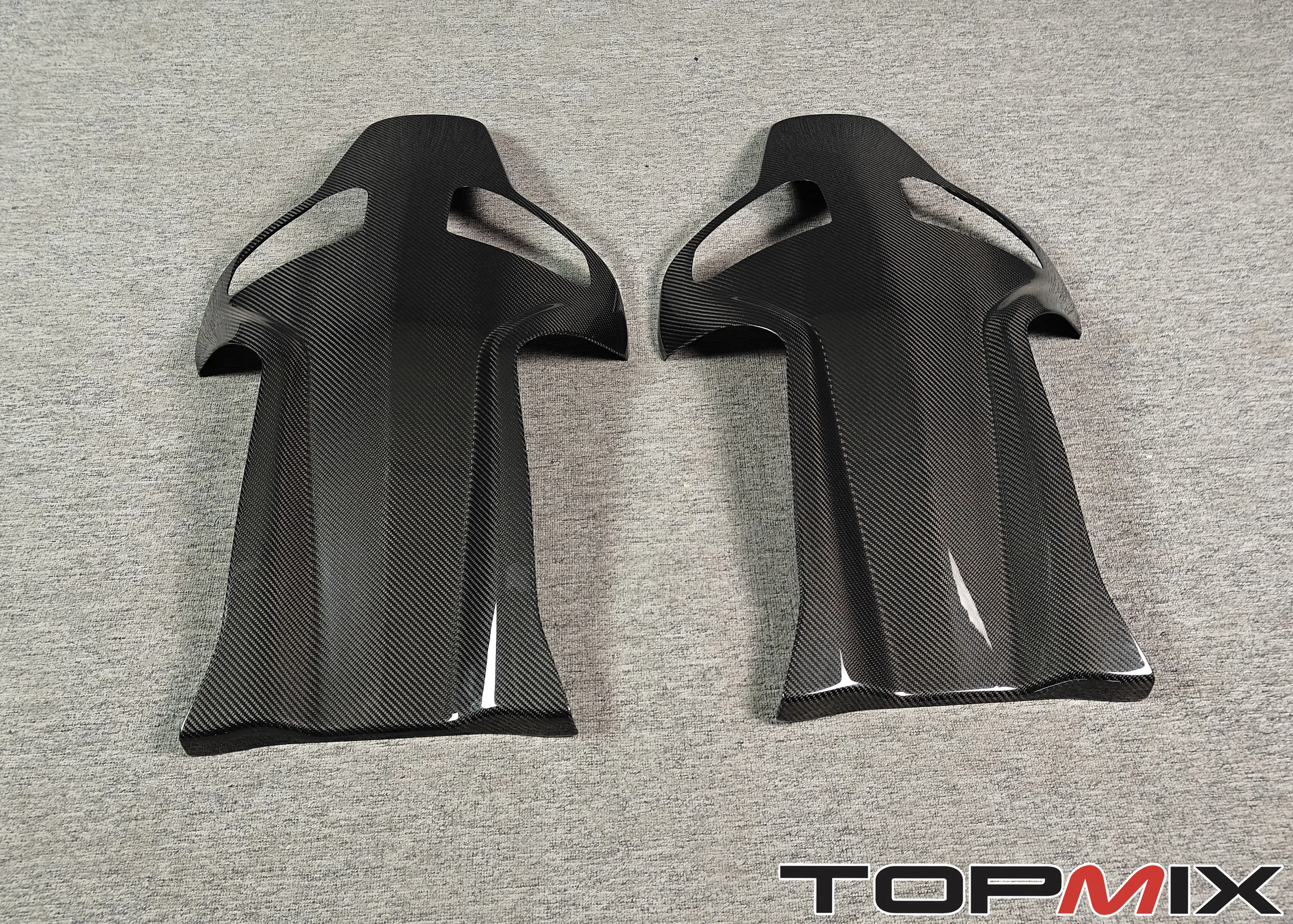Цельный чехол на спинку сиденья из углеродного волокна для Recaro Sportster CS Sport Seat
Цельный чехол на спинку сиденья из углеродного волокна для Recaro Sportster CS Sport Seat