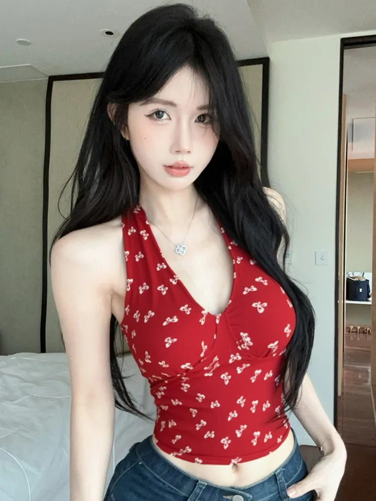 Spicy Girl Pure Desire V-neck Slimming Strap Vest Women's Summer New Beach Vacation Short Top with Chest Pad Fashionable Casu...
Spicy Girl Pure Desire V-neck Slimming Strap Vest Women's Summer New Beach Vacation Short Top with Chest Pad Fashionable Casu...