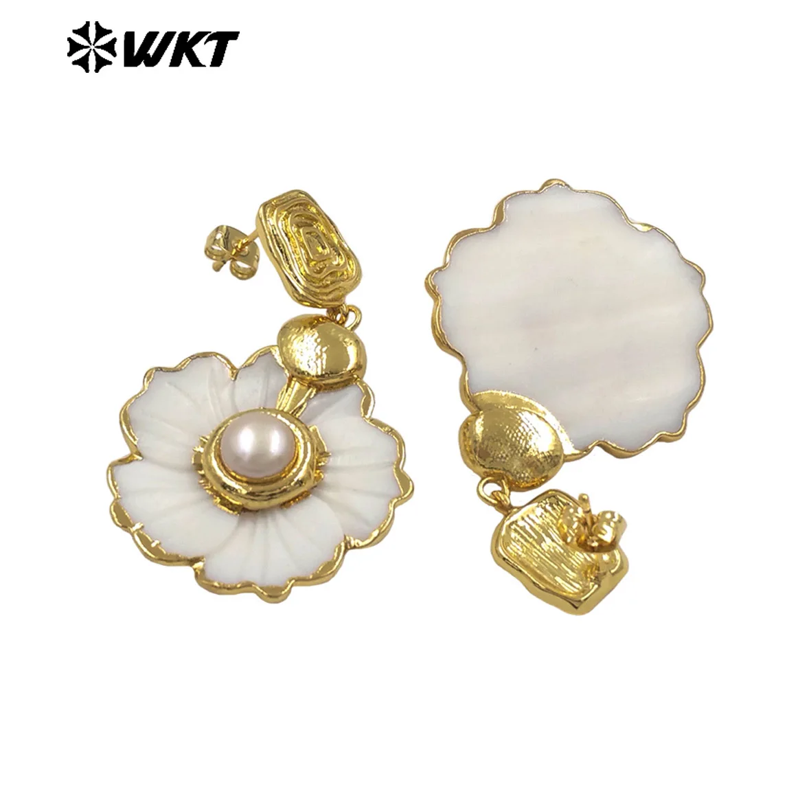 WT-MPE169 High Quality Natural White Shell And Pearl Gold Plated Flowers Shape Women Earrings As Causal Wearing Jewelry
WT-MPE169 High Quality Natural White Shell And Pearl Gold Plated Flowers Shape Women Earrings As Causal Wearing Jewelry