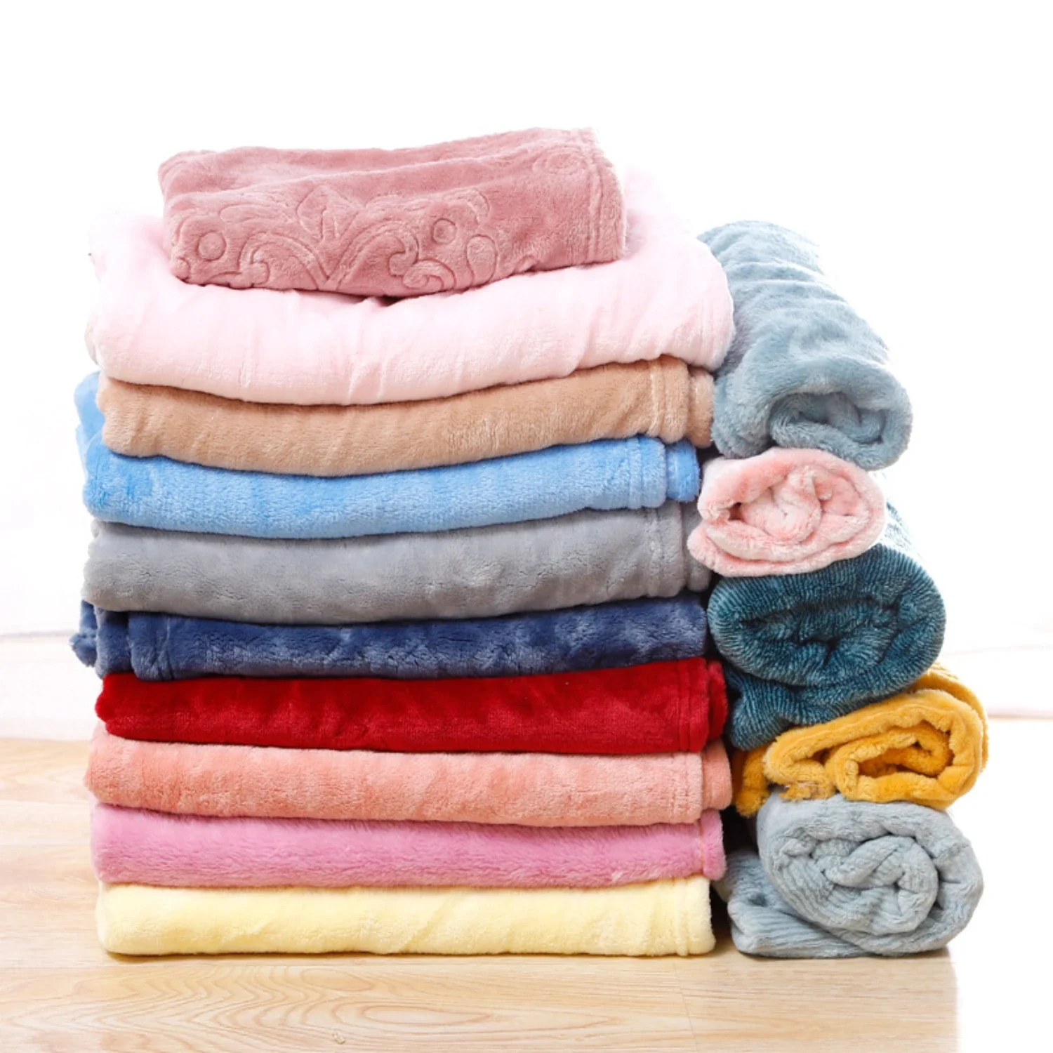Soft and Cozy Luxurious Colorful Coral Velvet Dog Blanket - Comfortable, Warm, and Plush Pet Blanket for Kennel - Perfect Gift f
Soft and Cozy Luxurious Colorful Coral Velvet Dog Blanket - Comfortable, Warm, and Plush Pet Blanket for Kennel - Perfect Gift f