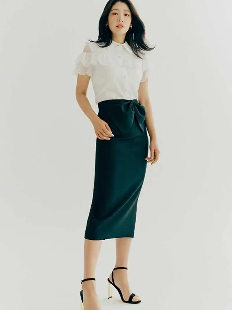 High Waist Midi H-Line Skirt with Back Slit And Bow Detail New Fashion Commute Korean Style Women's Skirt Three-acetate Fiber
High Waist Midi H-Line Skirt with Back Slit And Bow Detail New Fashion Commute Korean Style Women's Skirt Three-acetate Fiber