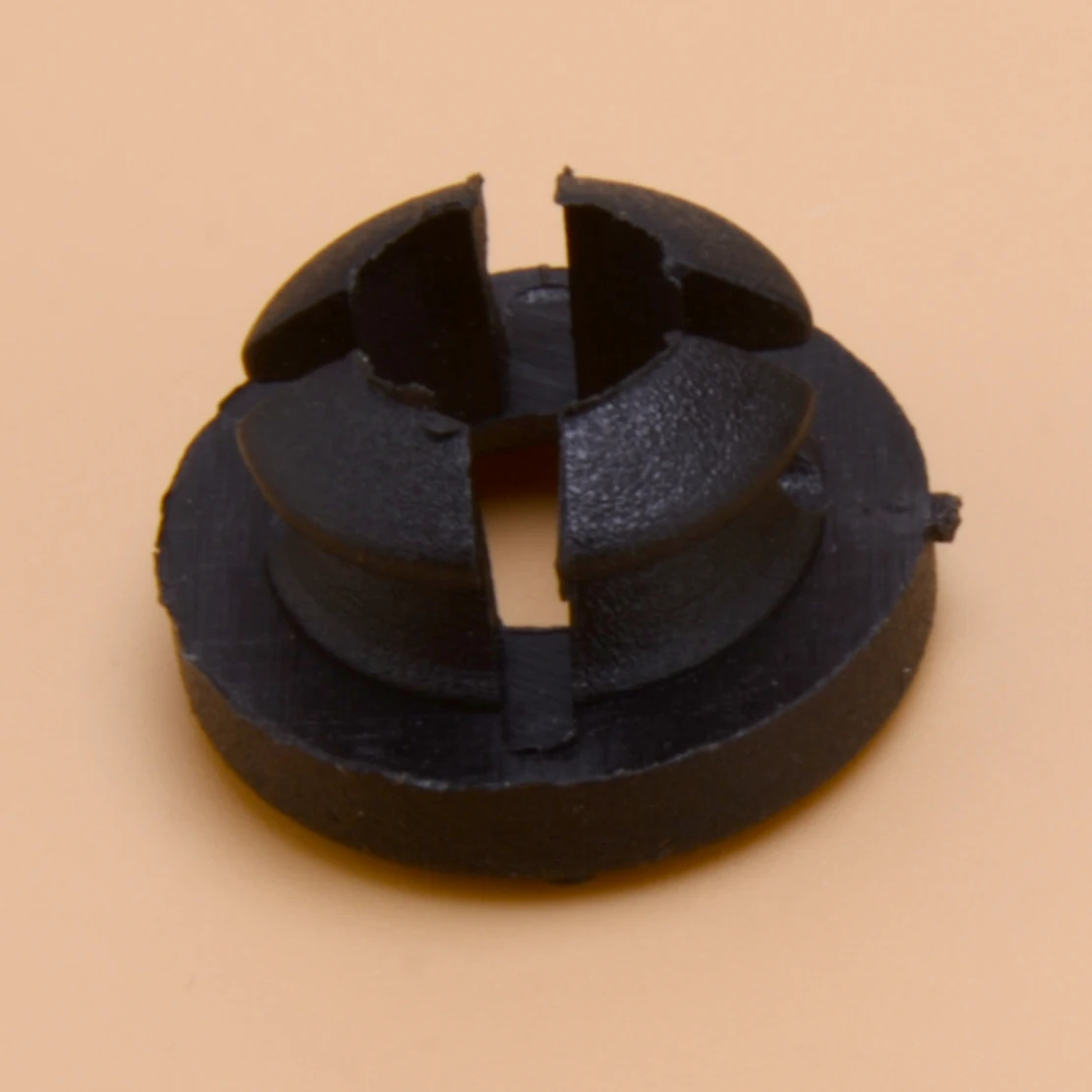 Черный нейлоновый держатель для удочки, подходящий для Mitsubishi L200 Lancer Опора капота Cross Mirage
Черный нейлоновый держатель для удочки, подходящий для Mitsubishi L200 Lancer Опора капота Cross Mirage