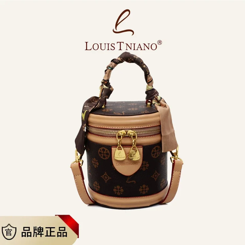 Designer Elegant Vintage Diaper Bag For Women Leather Large Capacity Tote Luxury Minimalist Classic Fashionable Stylish Commuter
Designer Elegant Vintage Diaper Bag For Women Leather Large Capacity Tote Luxury Minimalist Classic Fashionable Stylish Commuter