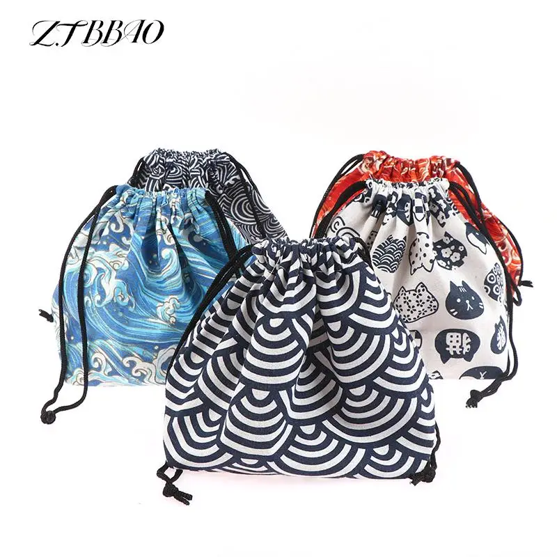 1Pcs Drawstring Bag Japanese Style Drawstring Lunch Box For Travel Picnic Portable Easy Wash Bento Lunch Box Tote Pouch
1Pcs Drawstring Bag Japanese Style Drawstring Lunch Box For Travel Picnic Portable Easy Wash Bento Lunch Box Tote Pouch