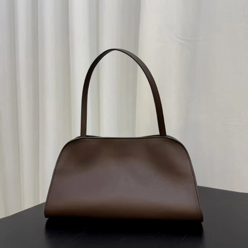 Genuine Leather Shoulder Bag 28cm Soft 2025 New Underarm Bag Clutch Bag Tote Bag Simple Fashion Versatile
Genuine Leather Shoulder Bag 28cm Soft 2025 New Underarm Bag Clutch Bag Tote Bag Simple Fashion Versatile