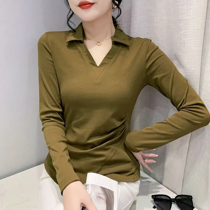 Женская рубашка-поло 2026, осенняя новинка, нерегулярный V-образный вырез, длинный рукав, облегающий базовый топ, стильная универсальная футболка для офиса, повседневные многослойные
Женская рубашка-поло 2026, осенняя новинка, нерегулярный V-образный вырез, длинный рукав, облегающий базовый топ, стильная универсальная футболка для офиса, повседневные многослойные